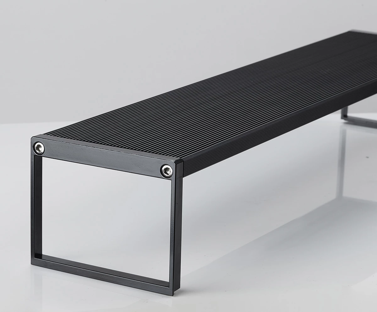 Chihiros SLIM WRGB II 30cm LED Light With Bluetooth 3 Chihiros SLIM WRGB II 30cm LED Light With Bluetooth - Image 3